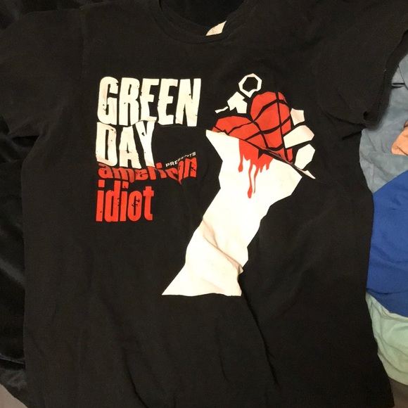 Green Day black T-shirt with red & white lettering - Picture 1 of 1